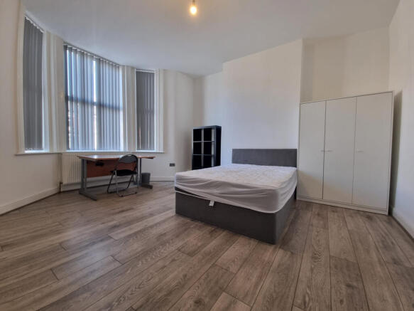 Dickenson Road (6 bed)