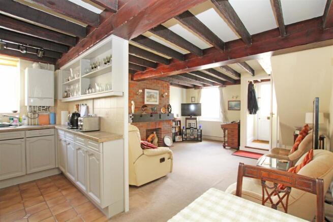 23NW - KItchen 2.jpg