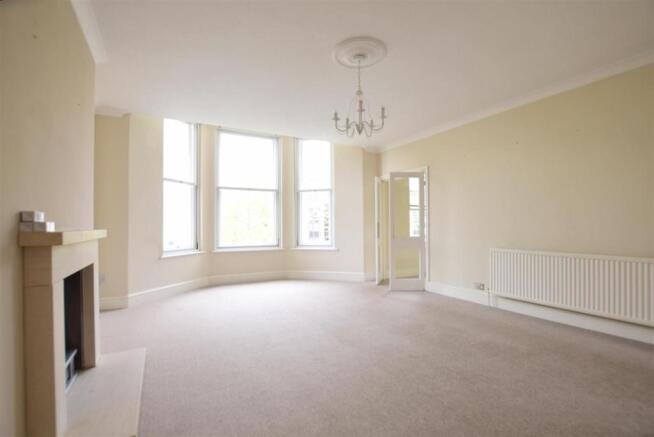 lounge-dining room