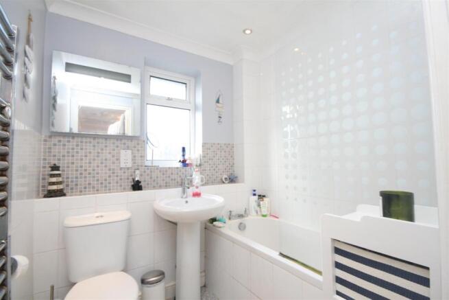 Bathroom.JPG