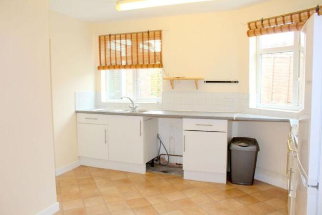 KITCHEN-DINER
