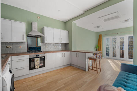 Upper Tulse Hill, London, SW2