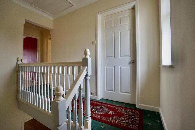 FIRST FLOOR LANDING