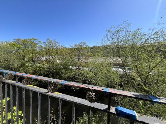 2 bed Apartment for sale Image 8