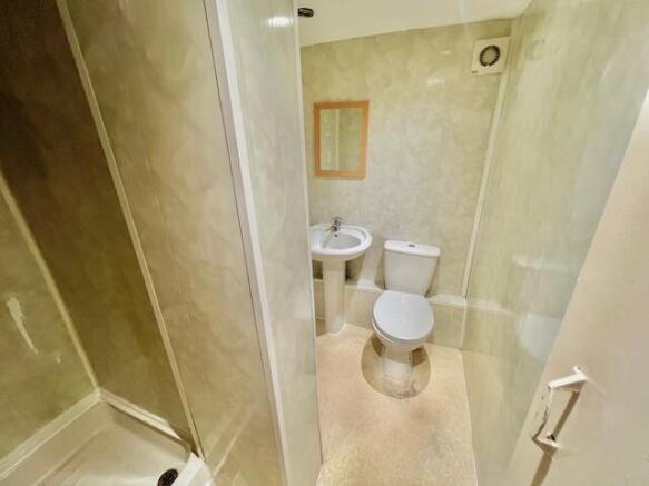 1 bed Flat to rent Image 4