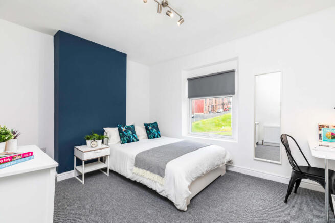 6 bed House to rent Image 12