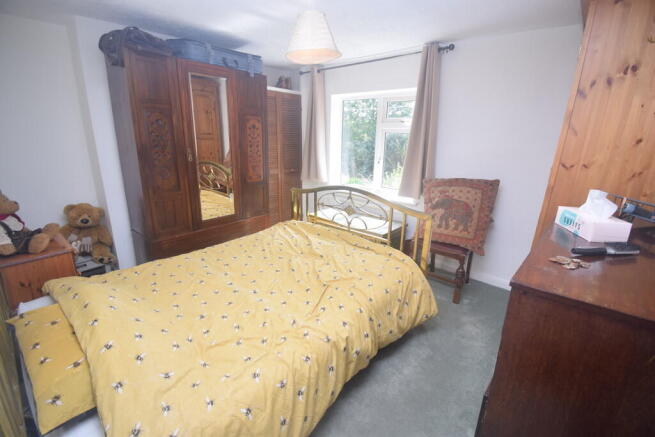 bed 1