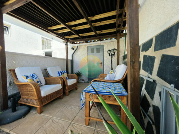 2 Bedroom Semi-Detached For Sale-FB140-2