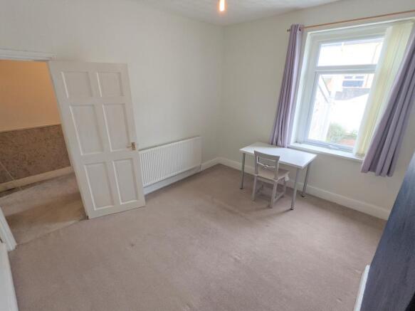 Second Bedroom (2)