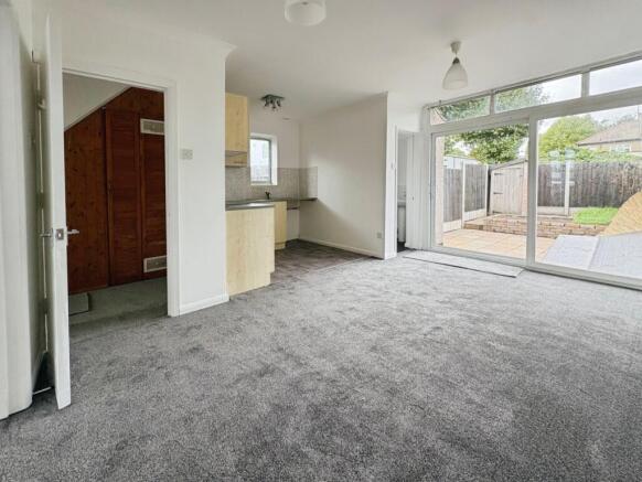 Lounge/Kitchen