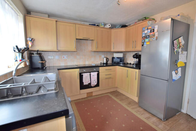 3 bed Semi-Detached for sale Image 6