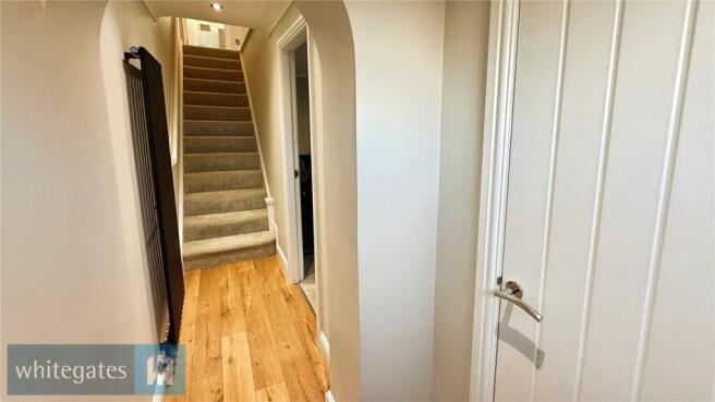 4 bed Detached for sale Image 5