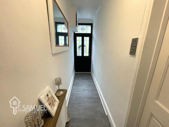 Hallway 2.JPG