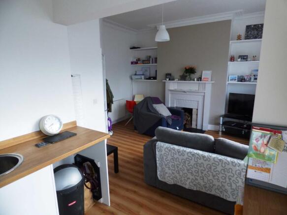 Photo 3