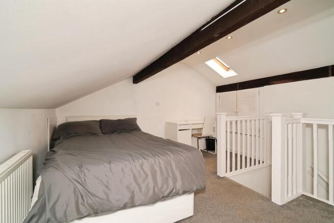 3 bed Terraced for sale Image 10
