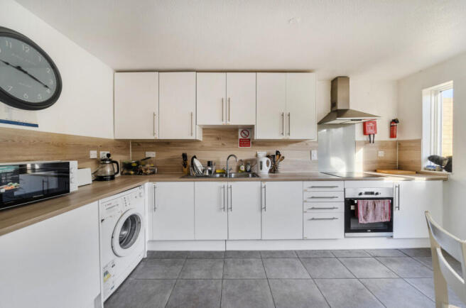 Helford Place, Fishermead, Milton Keynes photo 4