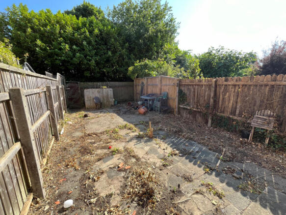 3 bed Terraced for sale Image 12