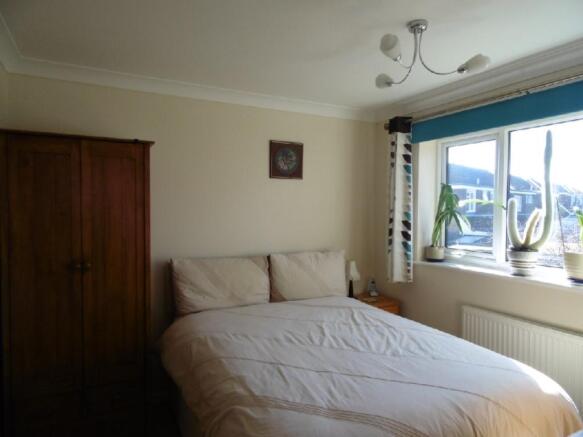 BEDROOM 2.JPG