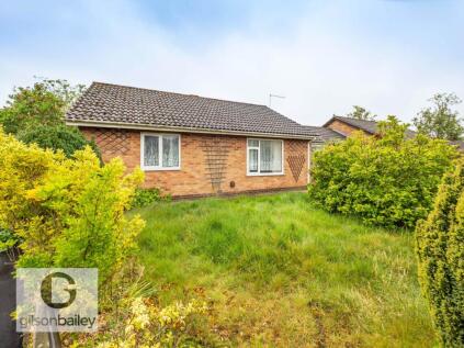 Levine Close, Brundall