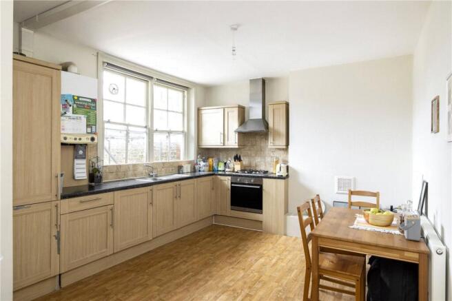 Eat-In Kitchen