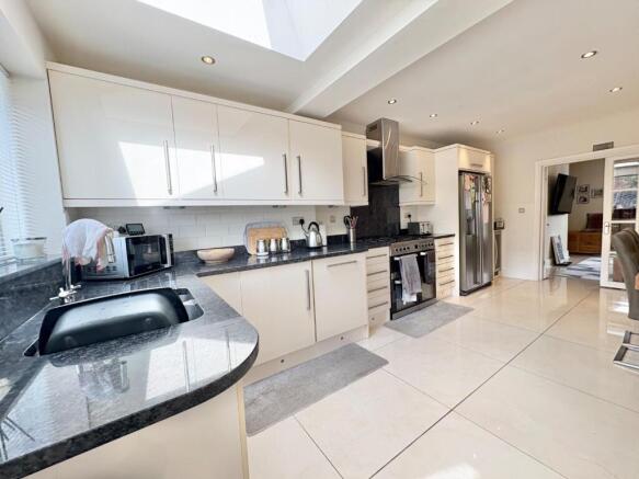 Kitchen/dining room