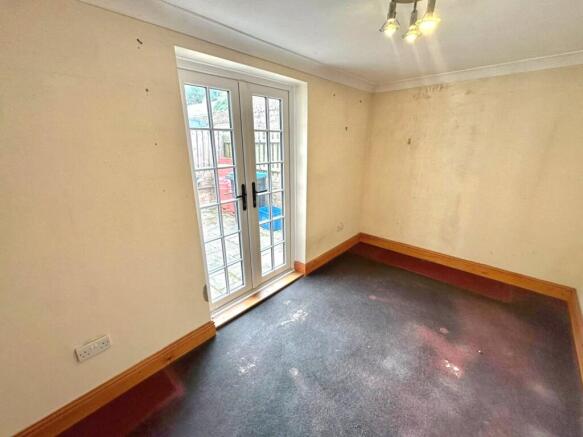 2 bed Terraced for sale Image 8