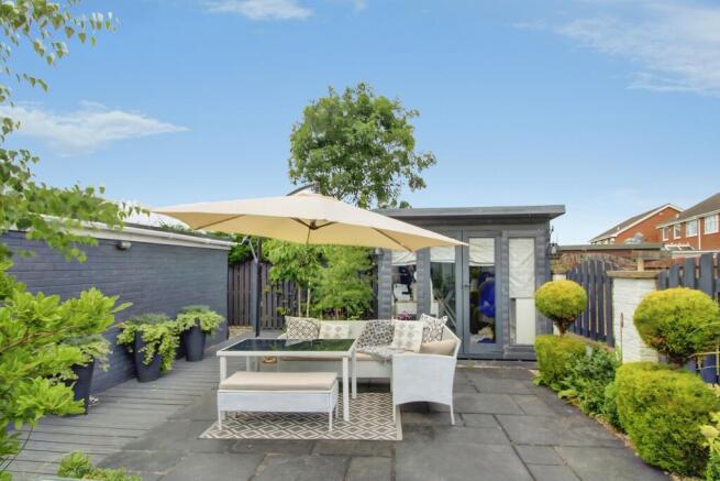 2 bed Semi-Detached Bungalow for sale Image 12