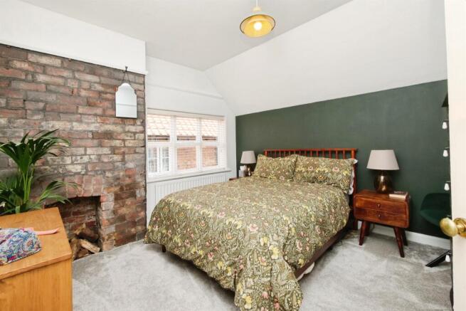 2 bed Semi-Detached for sale Image 9