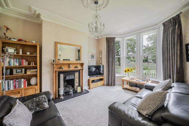 5 bed Terraced for sale Image 12