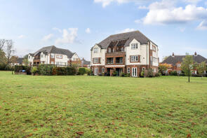 29, St Martins Mews, Pyrford, Woking GU22 8TE