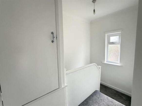 3 bed Semi-Detached for sale Image 10