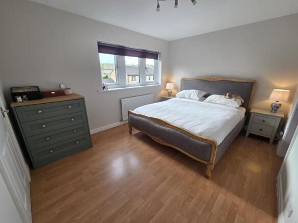 4 bed Terraced for sale Image 5