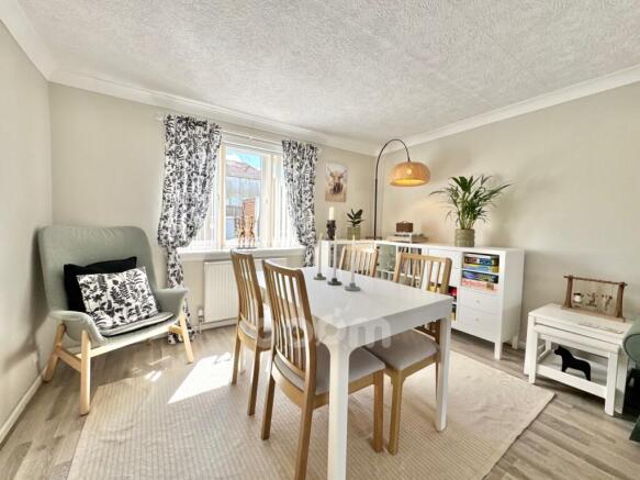 Blackthorn Avenue, Beith dining space pic