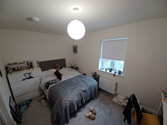 Bedroom 4.png