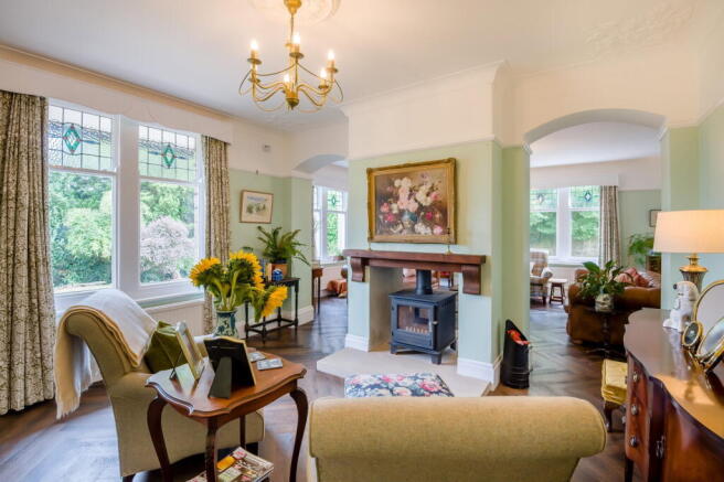 4 bed Detached for sale Image 11