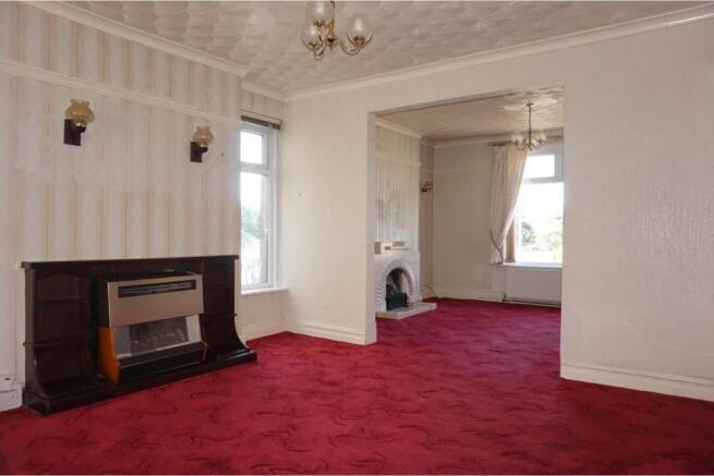 Lounge/Dining Room