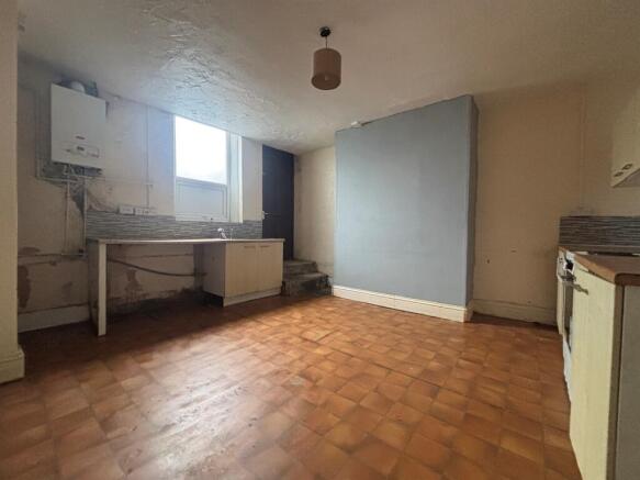2 bedroom terraced house for sale in Winter Street, Halifax, HX1
