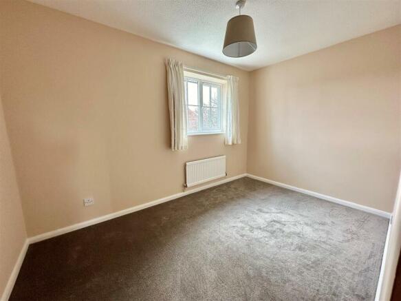 bedroom 2 (to front)