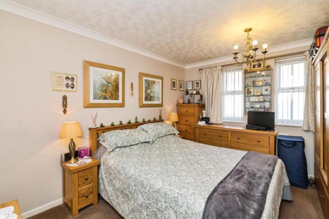 Adrian Court, LOWESTOFT photo 3