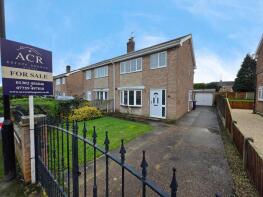 24, Yew Tree Crescent, Rossington, Doncaster DN11 0EJ
