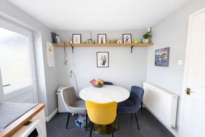 2 bed Semi-Detached for sale Image 5