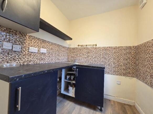 20251009_141052_resized