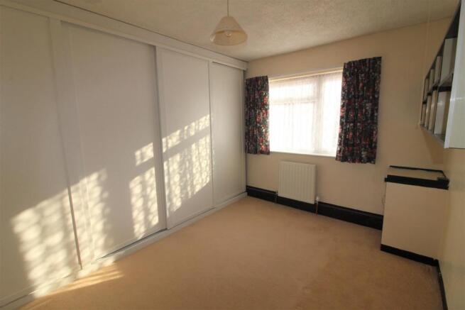 Bedroom 1.jpg