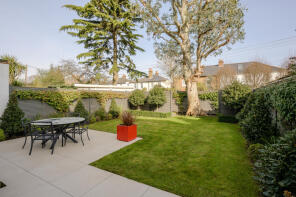 5, Berkeley Place, London SW19 4NN