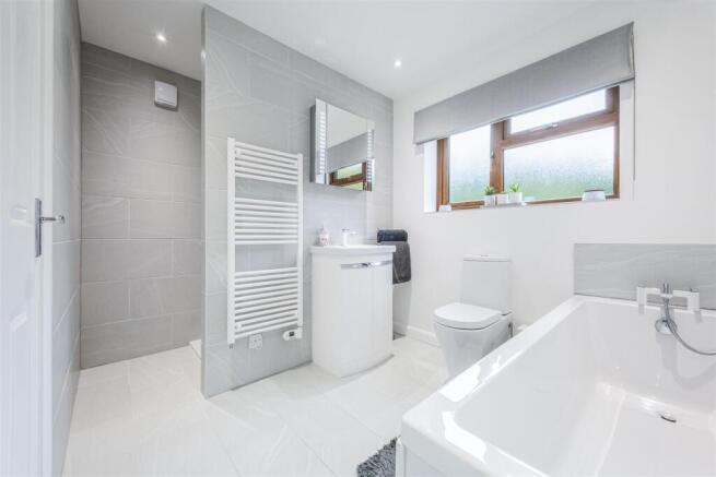 En-suite 1