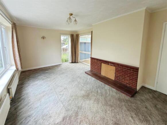 8 MILL CLOSE (2).jpg