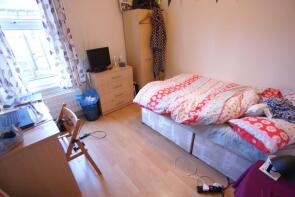 8, Ashville Terrace, Hyde Park, Leeds LS6 1LZ