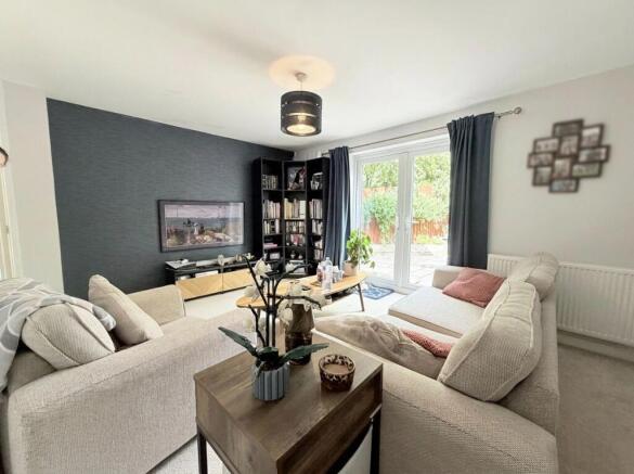 3 bed Semi-Detached for sale Image 6