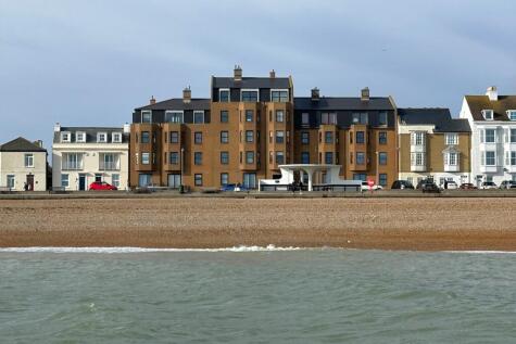 The Marina, Deal, CT14