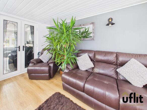 3 bed Semi-Detached for sale Image 10